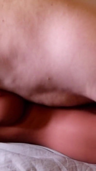 Sexdoll Mira Cumshot di Belly