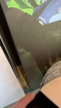 Tam sürüm! Mobilya mağazasında riskli bir gün - elle muamele sakso ve sikiş
