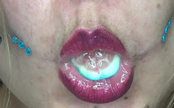 Angel eyes studio: Swallowing Eyes and Brains!