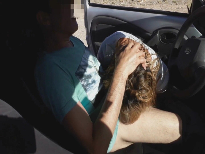LadyRoma: Unknown Teen Masturbates Me in My Car on the Street
