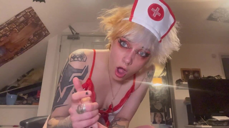 Glitterqueen1999: Seksowna pielęgniarka Got daje ci ostatni ssie i pieprzyć przed...
