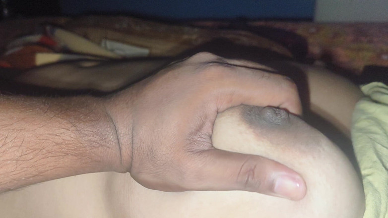 Angelmona: Sesso in villaggio con angelmona a casa sua