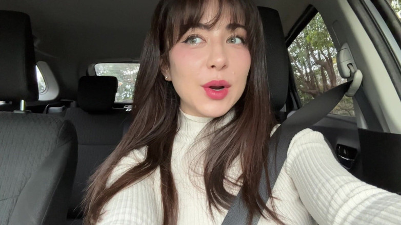 Luna Lovekiss: Masturbating &amp; Squirting in My Car in a Carpark