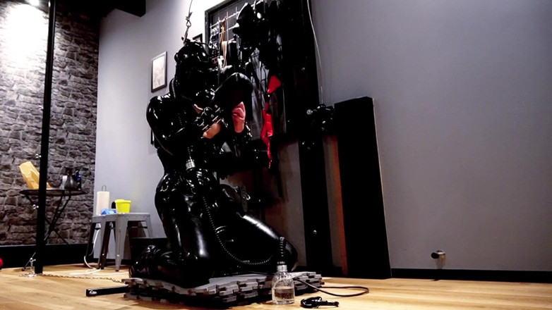 Hooded June: 2020년 1월 22일