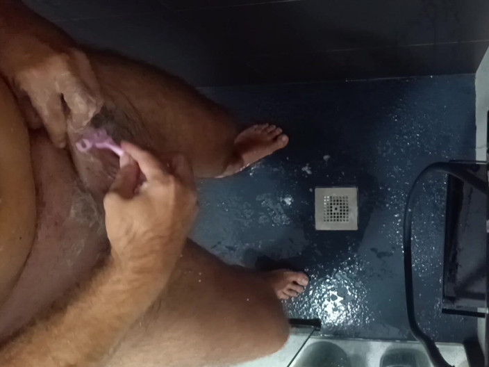 Dickonly: Tıraş topları ve mastürbasyon