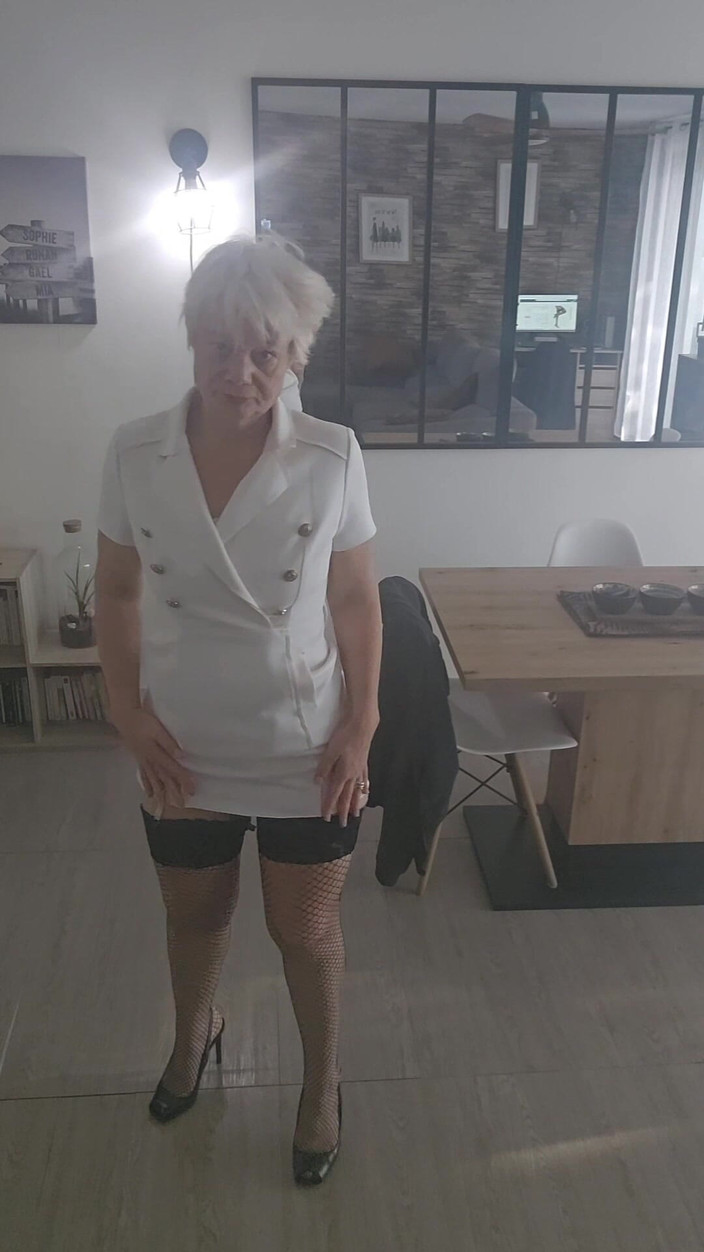 Sofy13: Tổng hợp về một người phụ nữ trưởng thành gợi...