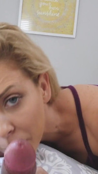 Cherrie Deville Pervmom madrastra en primer plano sexo
