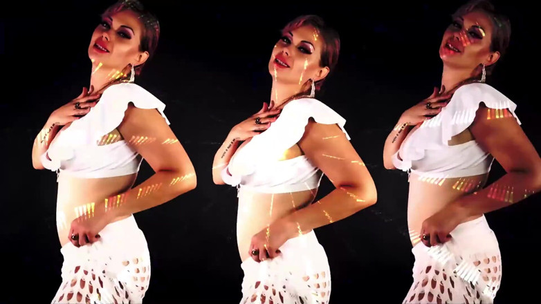 Goddess Misha Goldy: Mesmerizing erotic HFO! Reach orgasm without jerking off!