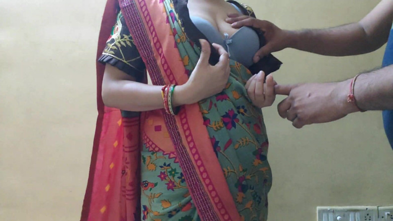 Sexy baby girl: Bhabhi Ka 블라우스 단추 Lagane Ke Baad Choda