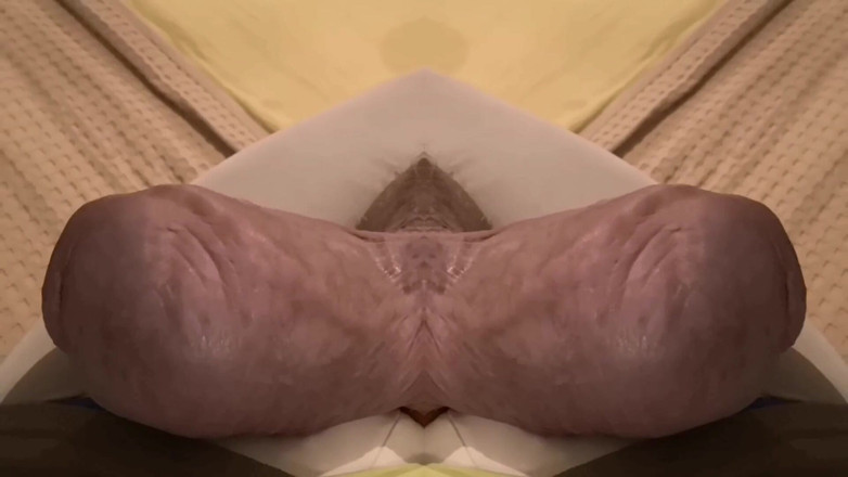 Monster_Meat_: Etle oynarken erotik dokunma