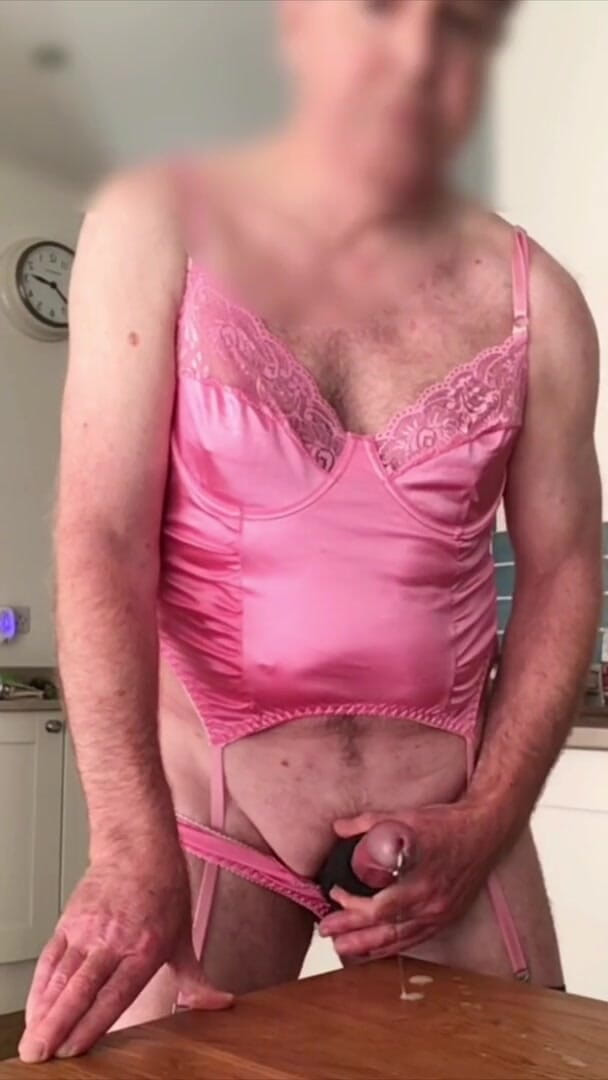 Bellhead: Reverse motion, rosa spaß