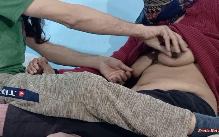 Netu: Une bhabhi desi masturbe son devar avec une très bonne...