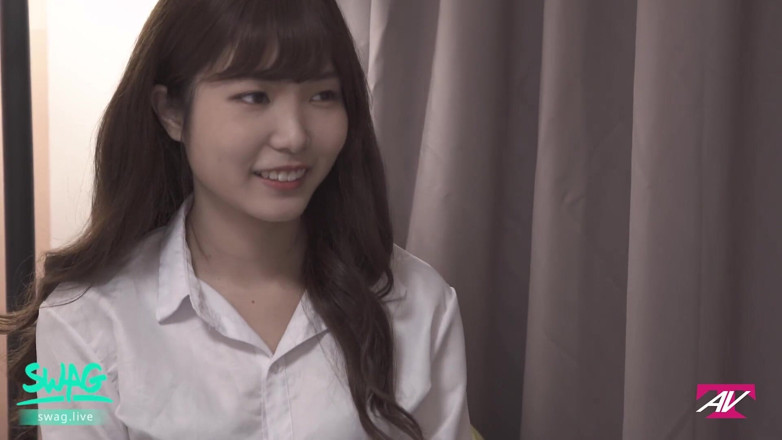 SWAG.live: 거리에서 소녀들을 집어 들고 열심히 따먹는 대만 사냥꾼