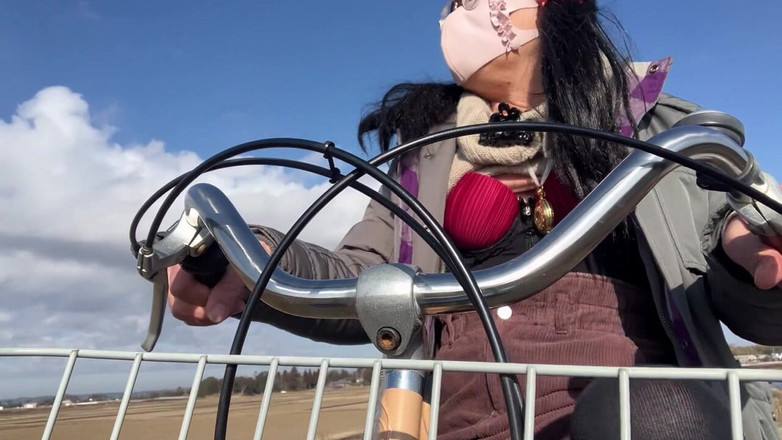 megu2002: Číslo 110 se stává Tajným cyklistickým deníkem Vítr u řeky, část 2