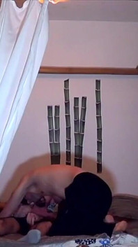 Видео с Джеймсом грубо трахнули b yhis 2 друга