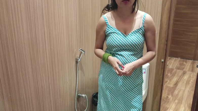 Saarabhabhi6: Indiancă bhabhi după baie fierbinte desi fată cu urină cu...