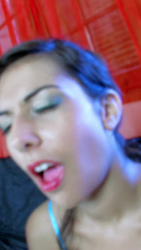 Sexy Video: Lou-charmelle_mo_01