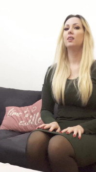 German scout - das perfekte runde arsch-deutsche mädchen marie cherie holt zum ersten casting-fick ab
