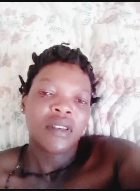 Bad boy studio: Krémová masturbace ebony agry děvky