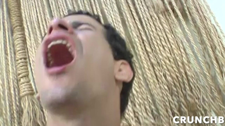 XXL gape hole used bareback by hard fuckers: 京被一个老男人操了