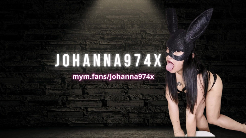 Johanna974X: Ho il mio piacere con una melanzana