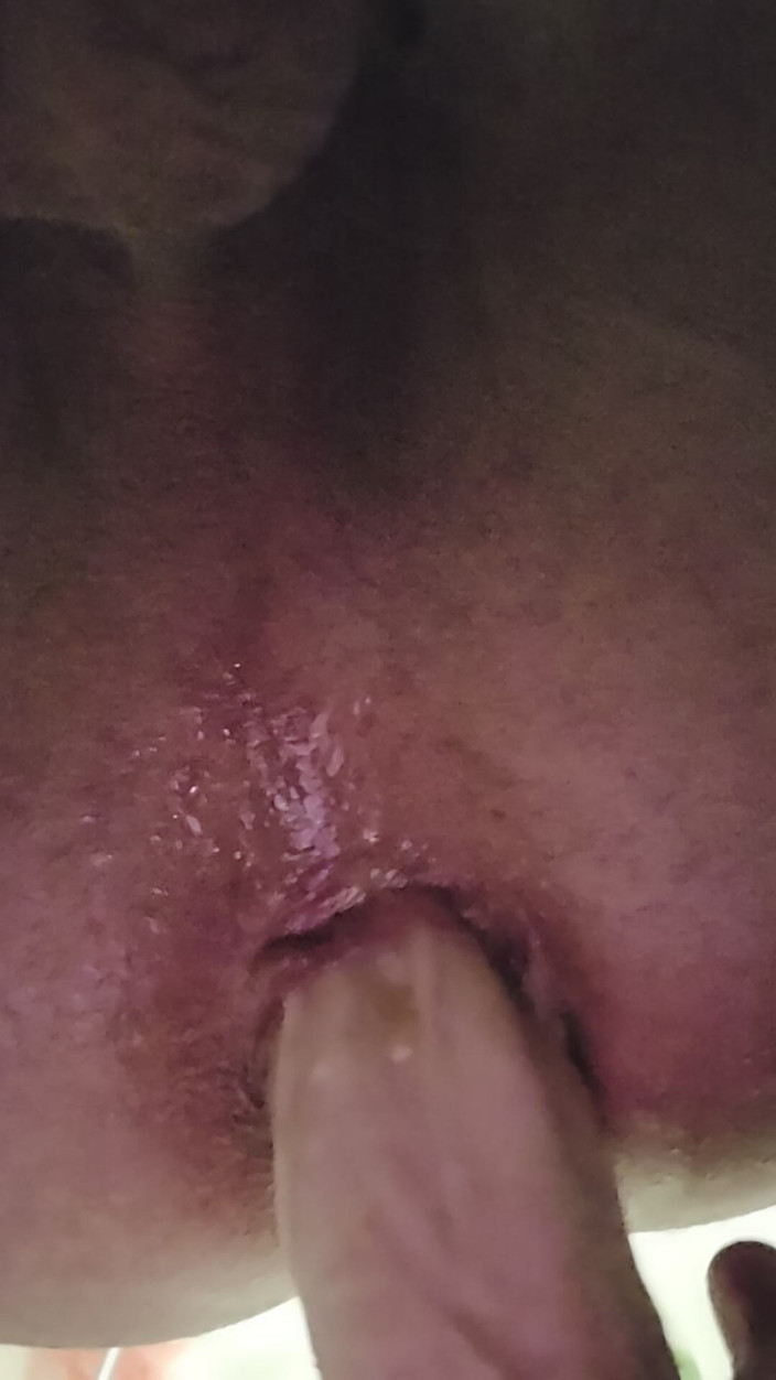 Mrilikeitall: Ngentot lubang mungilku yang sempit
