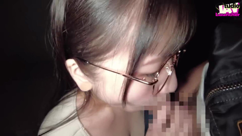 Studio JAV Launcher: Venkovní toužící – už jste někdy viděli prsatou kočička popíjet teplou...