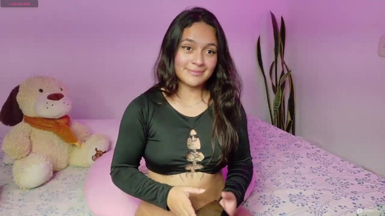 Emilyn Grifs: Seks Minyon Çıplak İtaatkâr Gösteri