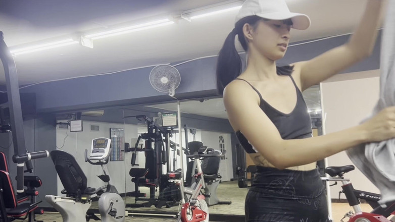 Felicity Azura: Fitness Domme Sph