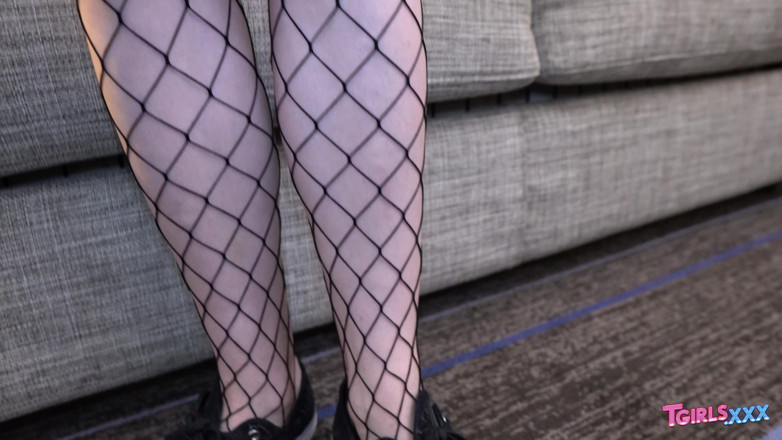 Tgirls xxx: Ella Venus: Hung Aussie Angel