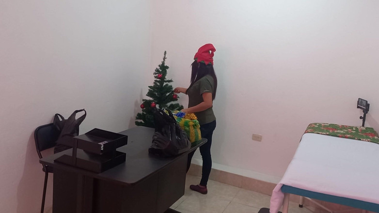 Martin13: 열정과 성적 환상으로 가득찬 슈퍼 크리스마스의 라틴계 간호사 간호사