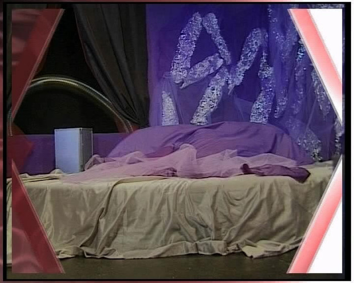 Swinger Friends Germany: Za Německými Dveřmi Je to Pilně Zkurveno - Celý Film