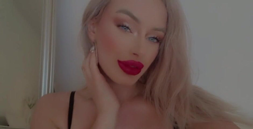 AnnaReyBlonde: Awek pagi 2