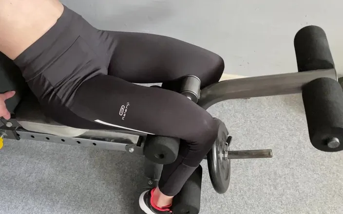 Mistress Mary: Your Sexiest Gym Trainer Mistress Mary