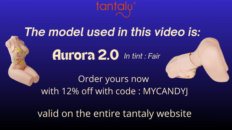 CloseUpCandy: 欲火中烧的继妹用我的棕褐色成人娃娃帮我射了两次