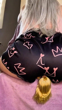 Barbie jí moje prdy