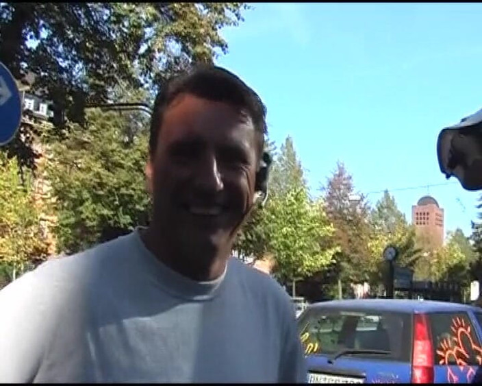 Deutsche XXX Filme: Atemberaubendes dunkelhaariges deutsches schätzchen im freien gefickt