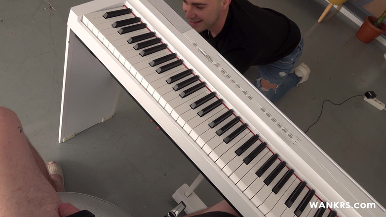 Wankrs: Piano Play Dick