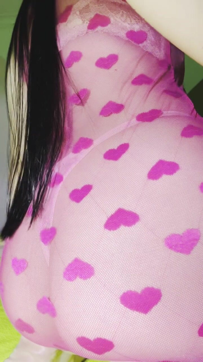 Vika_Sexting: Vika секстинг умоляет похотиться, пока сперма не заполнит каждое дрожающее дыхание