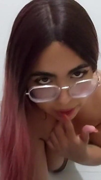 Colombiana Tetona En Su Primera Audicion Porno