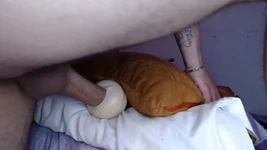 Jag knullar min sexleksak väldigt hårt