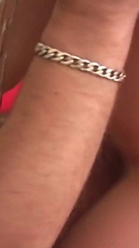 Luana de 18 anos. Amarrada e fodida na boca + buceta