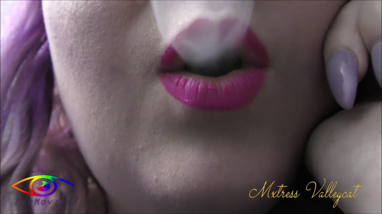 Mxtress Valleycat: AMSR Vaping