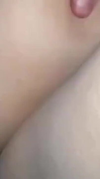 Cewek ini pengen aku crot di dalam memeknya