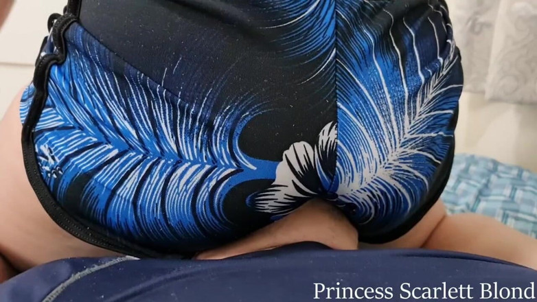 Queen Lytta ballbusting and cum lick: Vitoria Vonteese i Mr Pine - Śmierdzące stopy Ep 1 - Kult stóp - Dominacja...