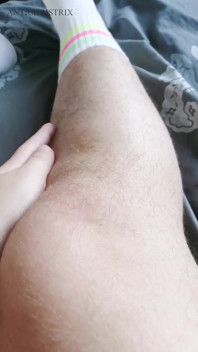 All natural leg škádlí chlupatou a smyslnou