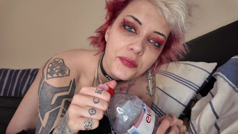 Glitterqueen1999: Bahagian 2 Abang Tiri Saya Yang Shrunken - Dubur