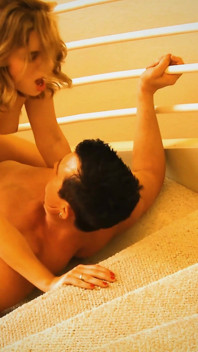 Lia Lor wird von Billy Glides großem schwanz weit gedehnt!