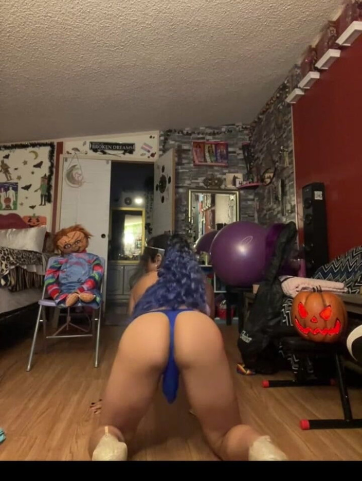 TSJade95: Princess Tsjade Stripdances in Halloween Costume