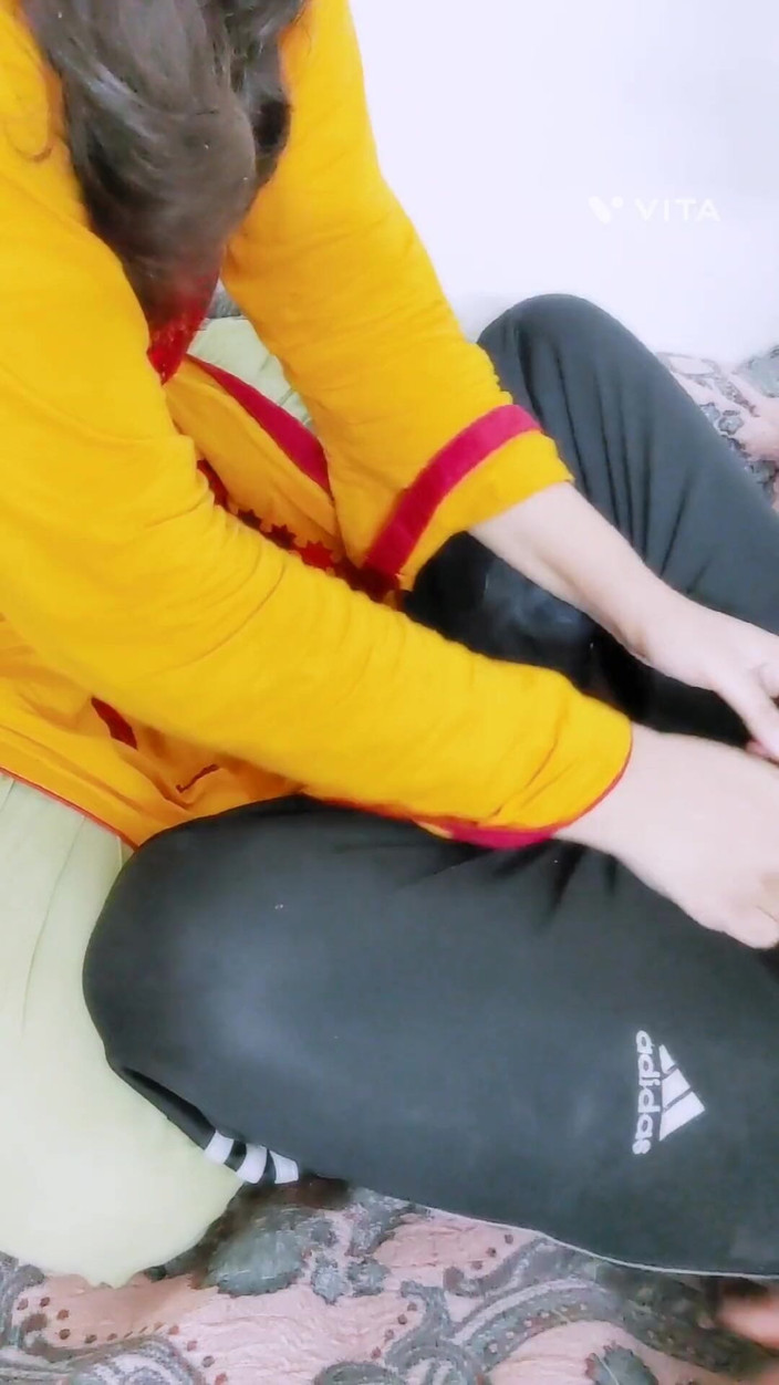 Lust_Yasmin_khan: Зведену сестру жорстко відтрахав зведений брат, поки один вдома зведений брат трахнув її і насолоджувався